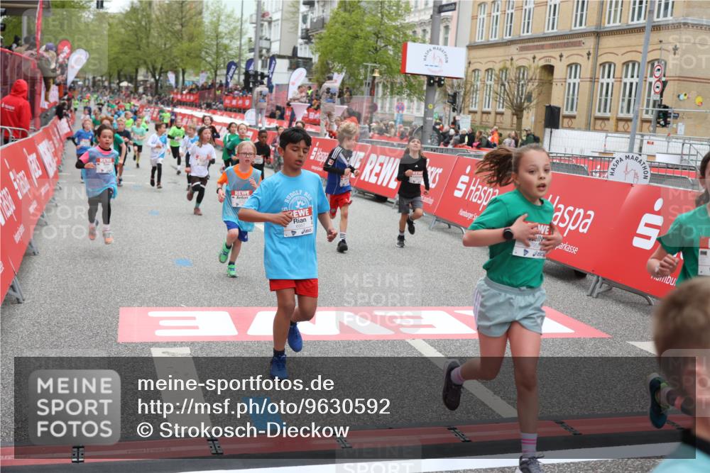 25.04.2026 - Das Zehntel Strokosch-Dieckow http://msf.ph/oto/9630592 25.04.2026 10:52:07 Ziel 5120, 5415, 5518, 5688, 5753, 5761, 6055, 6068, 6077, 6083, 6124, 6659, 6691, 6712, 6721, 6917, 6936, 6942, 6951, 6957, 7545, 7880, 7910, 7952, 7973, 8039 meine-sportfotos.de