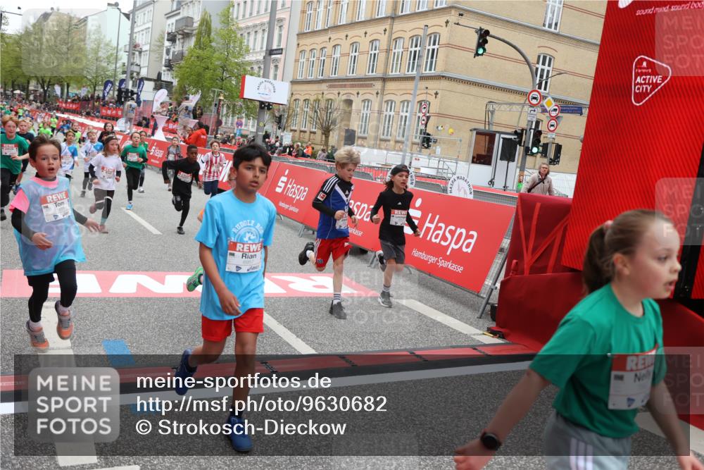 25.04.2026 - Das Zehntel Strokosch-Dieckow http://msf.ph/oto/9630682 25.04.2026 10:52:08 Ziel 5120, 5415, 5518, 5688, 5753, 5761, 6055, 6077, 6124, 6659, 6691, 6712, 6917, 6936, 6942, 6951, 6957, 7178, 7182, 7545, 7900, 7910, 7952, 7973, 8039 meine-sportfotos.de