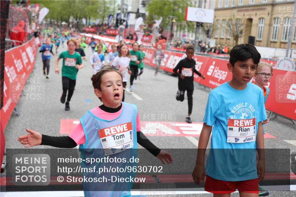 25.04.2026 - Das Zehntel Strokosch-Dieckow http://msf.ph/oto/9630702 25.04.2026 10:52:09 Ziel 5120, 5415, 5518, 5688, 5753, 5761, 6055, 6124, 6350, 6659, 6691, 6712, 6936, 6951, 6957, 7178, 7182, 7321, 7545, 7723, 7729, 7900, 7910, 7911, 7952, 7973, 8039 meine-sportfotos.de