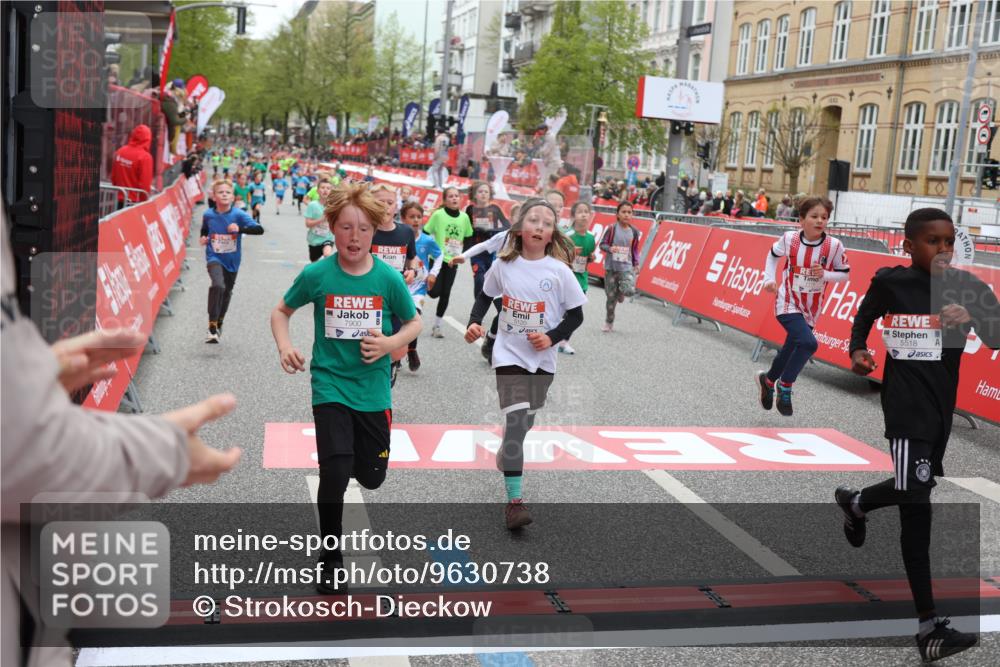 25.04.2026 - Das Zehntel Strokosch-Dieckow http://msf.ph/oto/9630738 25.04.2026 10:52:10 Ziel 5120, 5415, 5518, 5550, 5688, 5753, 5761, 6055, 6088, 6350, 6659, 6687, 6691, 6712, 6764, 6957, 7178, 7182, 7321, 7545, 7723, 7729, 7900, 7910, 7911, 7952, 7973, 8039 meine-sportfotos.de