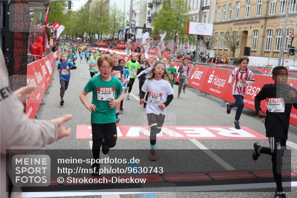 25.04.2026 - Das Zehntel Strokosch-Dieckow http://msf.ph/oto/9630743 25.04.2026 10:52:10 Ziel 5120, 5415, 5518, 5550, 5688, 5753, 5761, 6055, 6088, 6350, 6659, 6687, 6691, 6712, 6764, 6957, 7178, 7182, 7321, 7545, 7723, 7729, 7900, 7910, 7911, 7952, 7973, 8039 meine-sportfotos.de