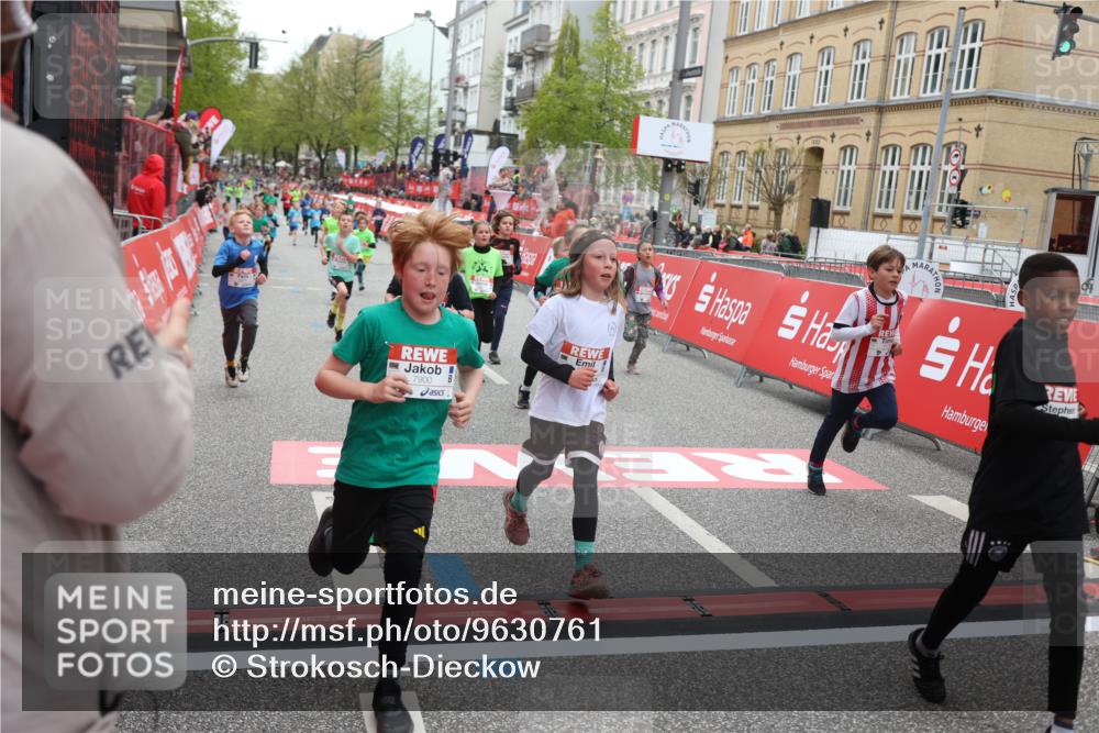 25.04.2026 - Das Zehntel Strokosch-Dieckow http://msf.ph/oto/9630761 25.04.2026 10:52:10 Ziel 5120, 5415, 5518, 5550, 5688, 5753, 5761, 6055, 6088, 6350, 6659, 6687, 6691, 6712, 6764, 6957, 7178, 7182, 7321, 7545, 7723, 7729, 7900, 7910, 7911, 7952, 7973, 8039 meine-sportfotos.de