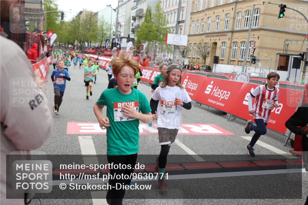 25.04.2026 - Das Zehntel Strokosch-Dieckow http://msf.ph/oto/9630771 25.04.2026 10:52:11 Ziel 5120, 5415, 5518, 5550, 5688, 5753, 5761, 6088, 6350, 6659, 6687, 6691, 6712, 6764, 6957, 7073, 7158, 7178, 7182, 7321, 7545, 7723, 7729, 7900, 7910, 7911, 7952, 7973 meine-sportfotos.de