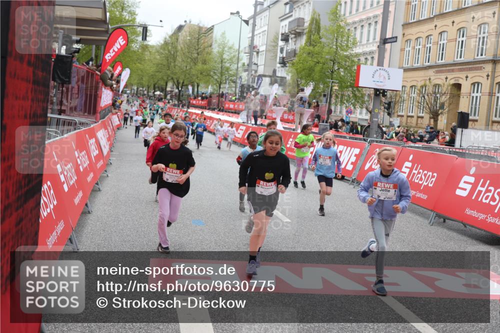25.04.2026 - Das Zehntel Strokosch-Dieckow http://msf.ph/oto/9630775 25.04.2026 11:05:34 Ziel 5763, 5954, 5981, 6439, 6566, 6811, 6977, 6979, 7026, 7643, 7658, 7662 meine-sportfotos.de