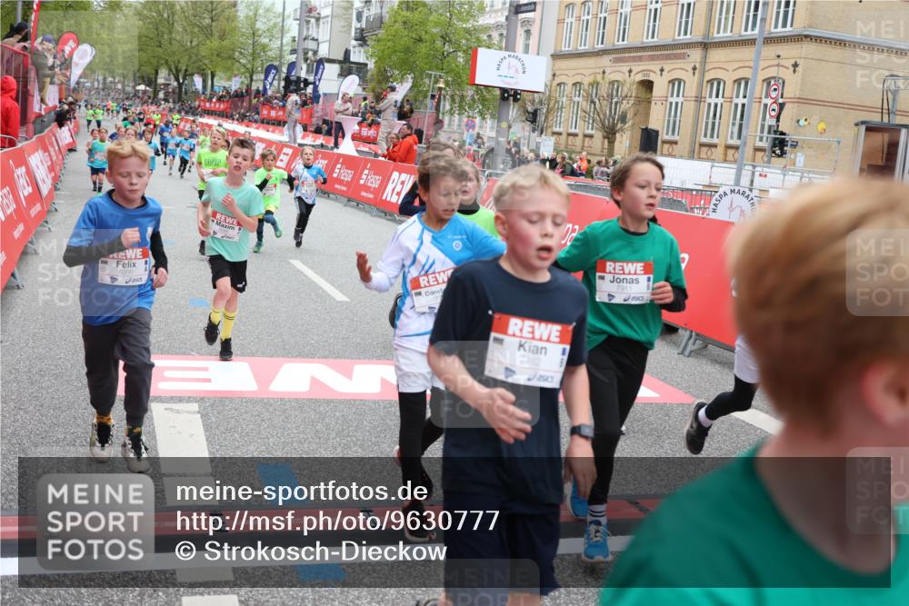 25.04.2026 - Das Zehntel Strokosch-Dieckow http://msf.ph/oto/9630777 25.04.2026 10:52:12 Ziel 5120, 5518, 5550, 5688, 5753, 6088, 6350, 6659, 6687, 6691, 6764, 6908, 6957, 7073, 7158, 7178, 7182, 7321, 7719, 7723, 7729, 7900, 7911, 7952, 7973 meine-sportfotos.de