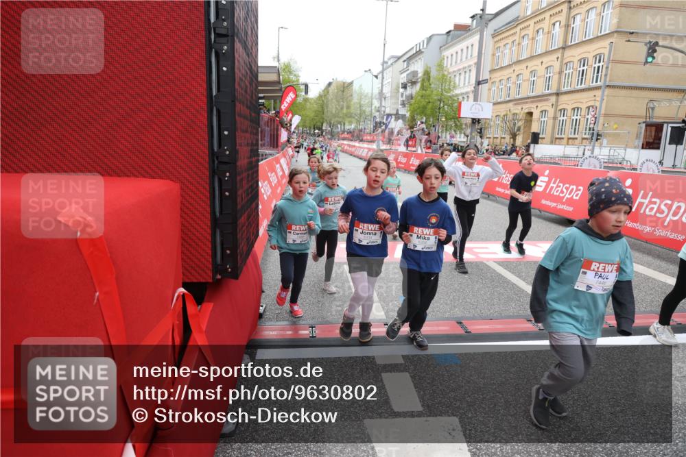 25.04.2026 - Das Zehntel Strokosch-Dieckow http://msf.ph/oto/9630802 25.04.2026 11:05:26 Ziel 5334, 5356, 5965, 5979, 5981, 6271, 6272, 6612, 7099, 7274, 7344, 7446, 7487, 7489, 7493, 7766, 7923, 8068 meine-sportfotos.de