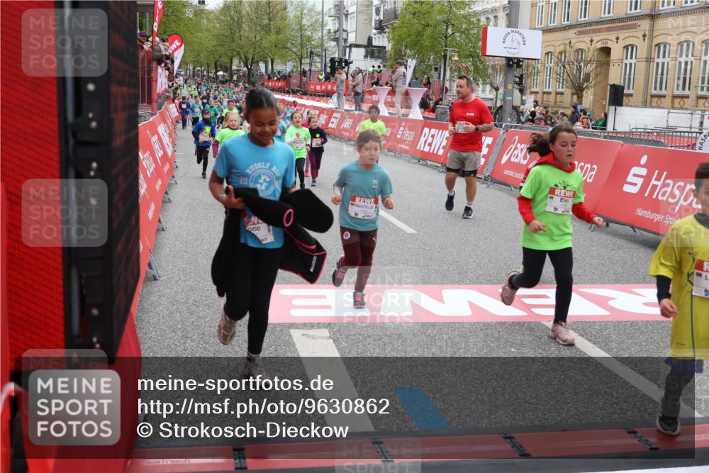 25.04.2026 - Das Zehntel Strokosch-Dieckow http://msf.ph/oto/9630862 25.04.2026 11:04:20 Ziel 5052, 5053, 5111, 5115, 5215, 5217, 5410, 5423, 5440, 5914, 5915, 5998, 6030, 6457, 6479, 6887, 7064, 7087, 7269, 7600, 7609, 7979, 7980 meine-sportfotos.de