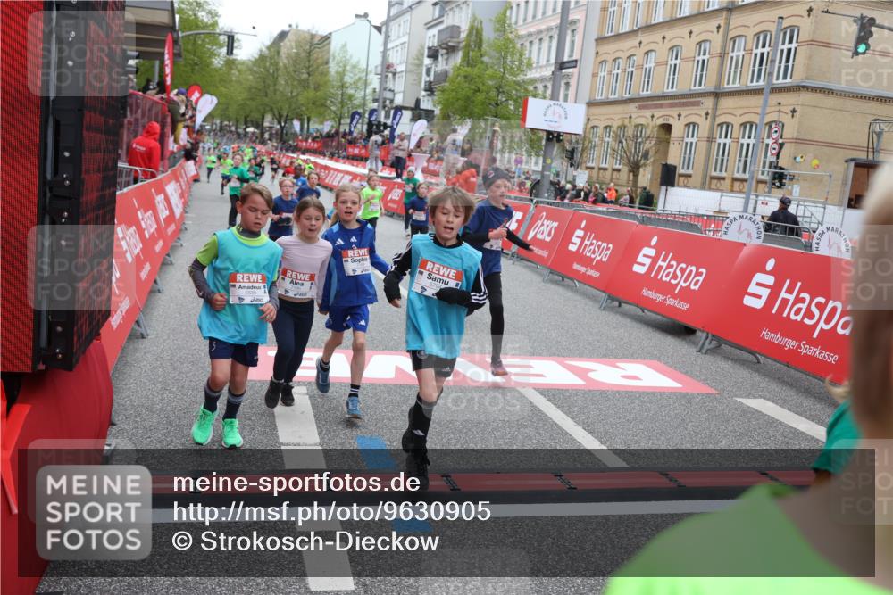 25.04.2026 - Das Zehntel Strokosch-Dieckow http://msf.ph/oto/9630905 25.04.2026 10:52:16 Ziel 5251, 5396, 5433, 5550, 5794, 5838, 6088, 6350, 6687, 6764, 6822, 6856, 6908, 7073, 7158, 7169, 7178, 7182, 7186, 7321, 7719, 7723, 7729, 7900, 7911, 7981 meine-sportfotos.de