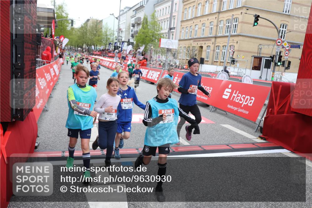 25.04.2026 - Das Zehntel Strokosch-Dieckow http://msf.ph/oto/9630930 25.04.2026 10:52:17 Ziel 5251, 5362, 5379, 5396, 5433, 5550, 5794, 5838, 6088, 6350, 6532, 6687, 6764, 6822, 6856, 6908, 7073, 7158, 7169, 7186, 7321, 7719, 7723, 7729, 7911, 7981 meine-sportfotos.de