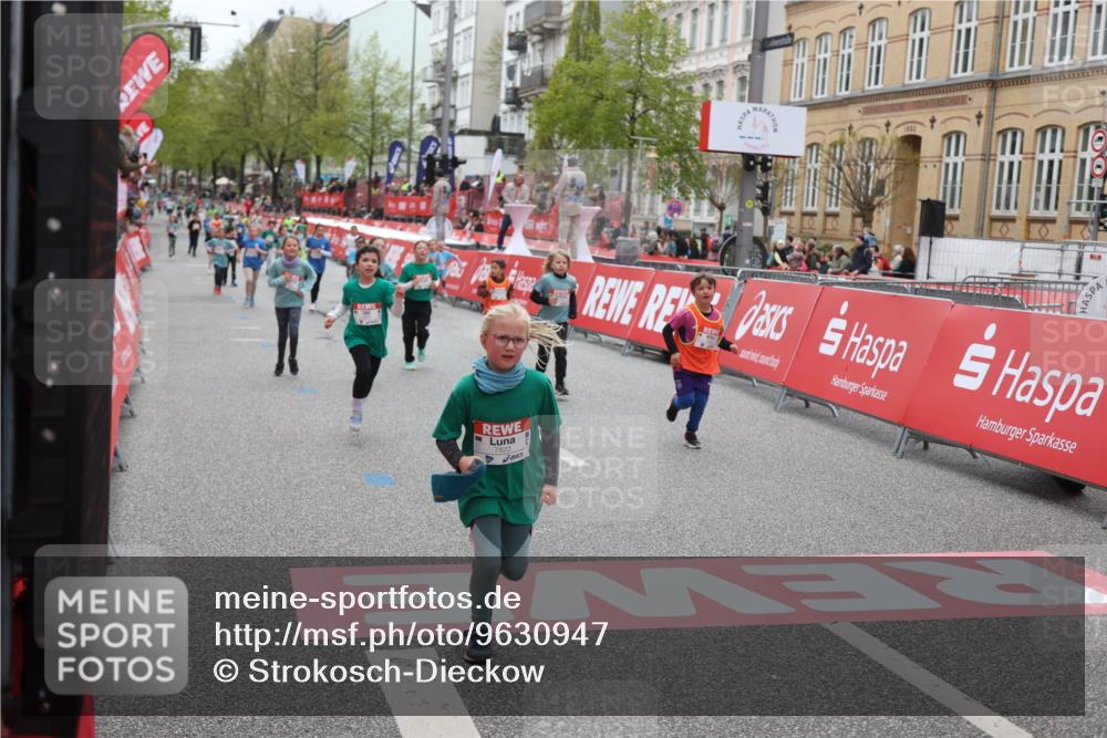 25.04.2026 - Das Zehntel Strokosch-Dieckow http://msf.ph/oto/9630947 25.04.2026 11:04:59 Ziel 5020, 5028, 5335, 5337, 5349, 5615, 5625, 5908, 6459, 6463, 6468, 6472, 6789, 6959, 7063, 7279, 7287, 7290, 7352, 7437, 7462, 7768, 7822, 7864, 7991, 7992, 7995 meine-sportfotos.de