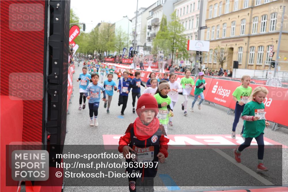 25.04.2026 - Das Zehntel Strokosch-Dieckow http://msf.ph/oto/9630997 25.04.2026 11:04:55 Ziel 5020, 5028, 5335, 5337, 5349, 5536, 5542, 5552, 5610, 5625, 5908, 6459, 6463, 6468, 6472, 6789, 6959, 7041, 7063, 7279, 7287, 7290, 7437, 7462, 7768, 7991, 7992, 7995 meine-sportfotos.de