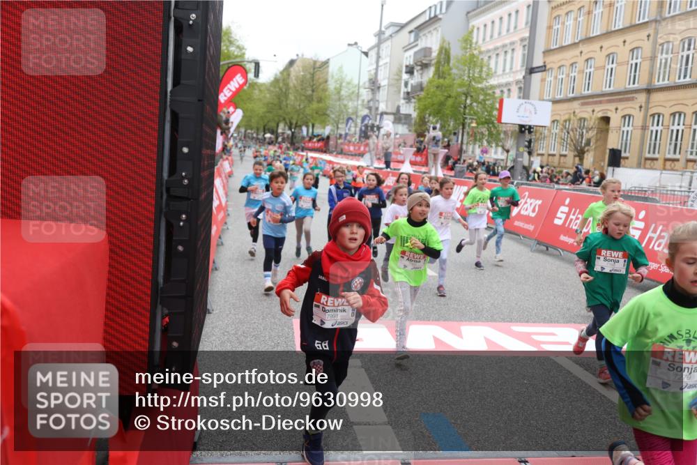 25.04.2026 - Das Zehntel Strokosch-Dieckow http://msf.ph/oto/9630998 25.04.2026 11:04:54 Ziel 5020, 5028, 5536, 5542, 5552, 5610, 5625, 5908, 6459, 6463, 6468, 6789, 6959, 7041, 7063, 7279, 7287, 7290, 7437, 7462, 7768, 7991, 7992, 7995 meine-sportfotos.de