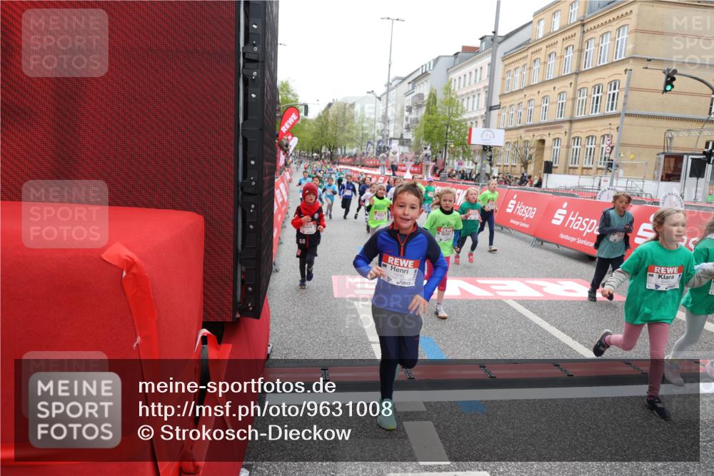 25.04.2026 - Das Zehntel Strokosch-Dieckow http://msf.ph/oto/9631008 25.04.2026 11:04:54 Ziel 5020, 5028, 5536, 5542, 5552, 5610, 5625, 5908, 6459, 6463, 6468, 6789, 6959, 7041, 7063, 7279, 7287, 7290, 7437, 7462, 7768, 7991, 7992, 7995 meine-sportfotos.de
