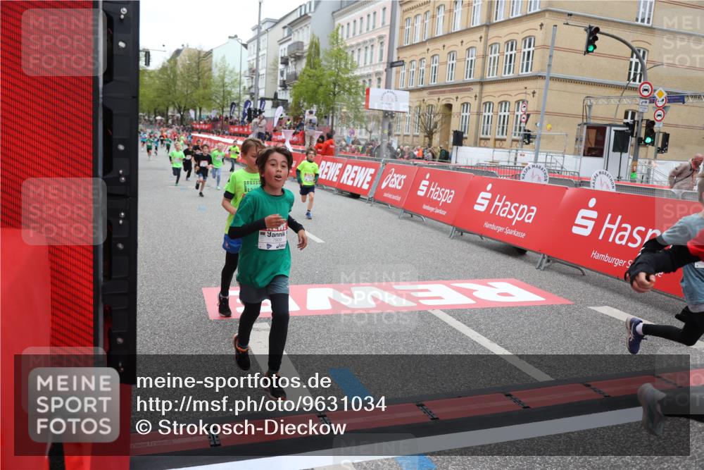 25.04.2026 - Das Zehntel Strokosch-Dieckow http://msf.ph/oto/9631034 25.04.2026 10:52:22 Ziel 5362, 5379, 5396, 5433, 5794, 5838, 6139, 6358, 6532, 6550, 6822, 6856, 7126, 7136, 7169, 7186, 7246, 7590, 7909, 7946 meine-sportfotos.de