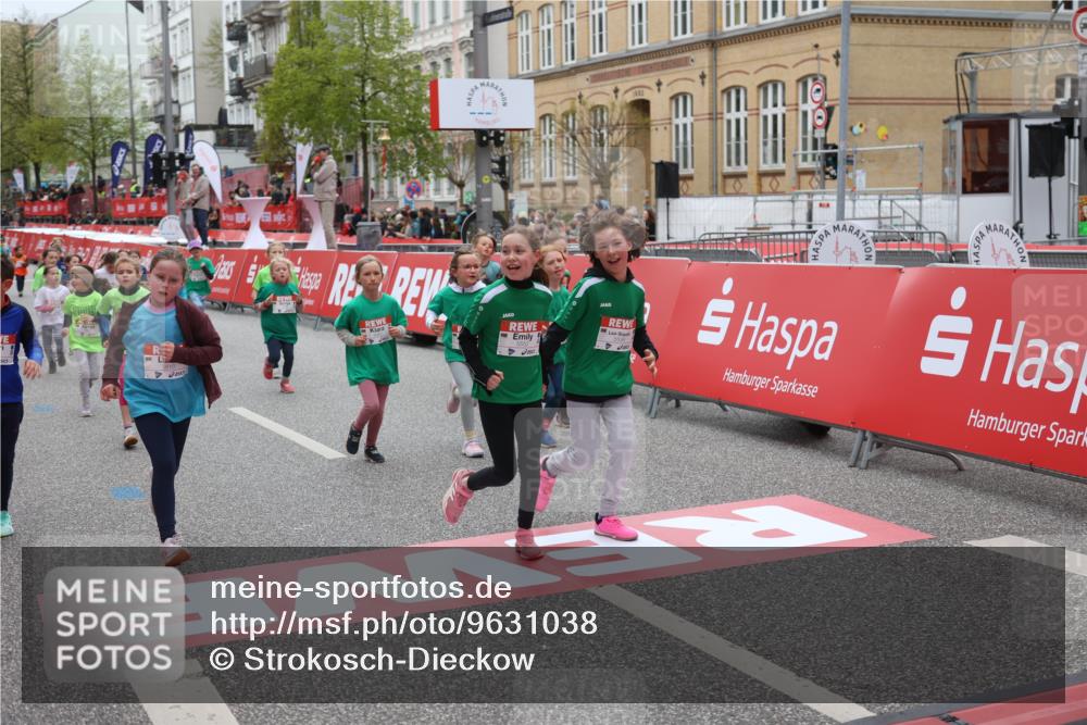 25.04.2026 - Das Zehntel Strokosch-Dieckow http://msf.ph/oto/9631038 25.04.2026 11:04:51 Ziel 5536, 5542, 5552, 5610, 5625, 5908, 6459, 6463, 6468, 6704, 6879, 7041, 7084, 7995 meine-sportfotos.de