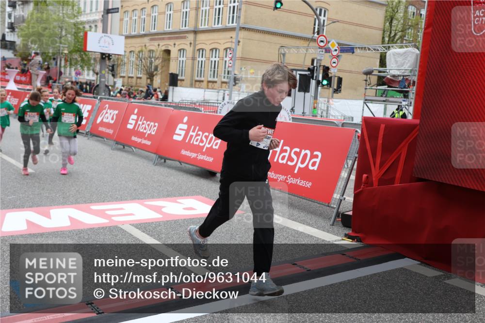 25.04.2026 - Das Zehntel Strokosch-Dieckow http://msf.ph/oto/9631044 25.04.2026 11:04:50 Ziel 5536, 5542, 5552, 5610, 6704, 6879, 7041, 7069, 7084 meine-sportfotos.de