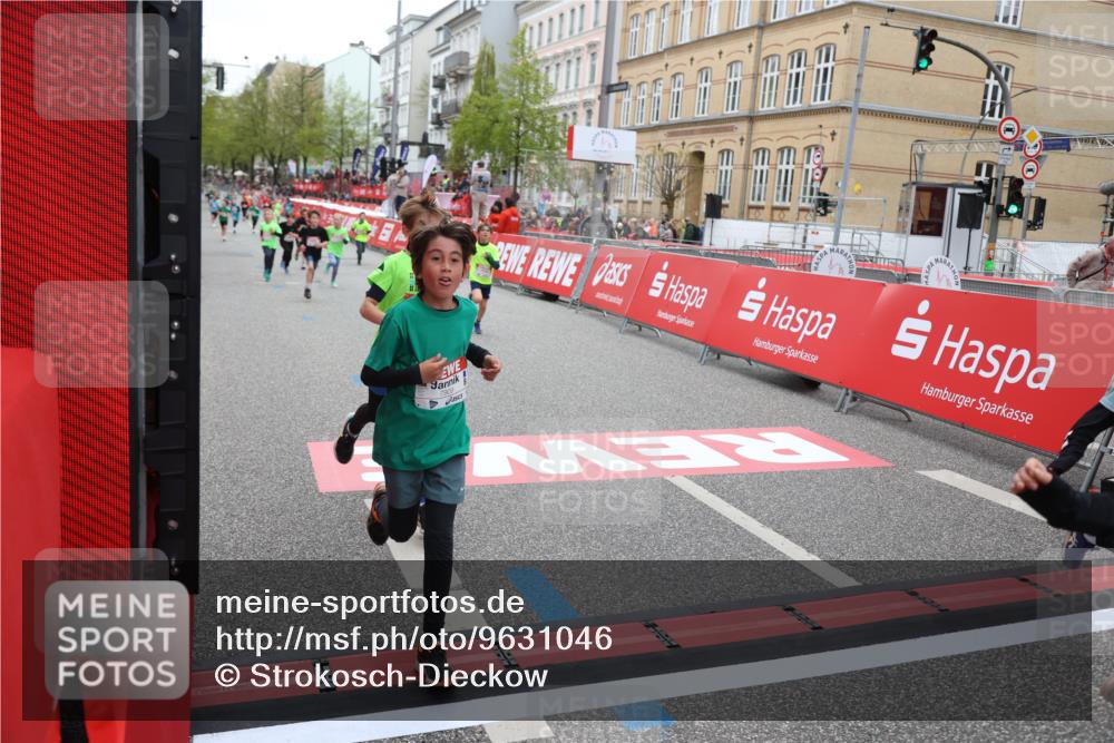 25.04.2026 - Das Zehntel Strokosch-Dieckow http://msf.ph/oto/9631046 25.04.2026 10:52:22 Ziel 5362, 5379, 5396, 5433, 5794, 5838, 6139, 6358, 6532, 6550, 6822, 6856, 7126, 7136, 7169, 7186, 7246, 7590, 7909, 7946 meine-sportfotos.de