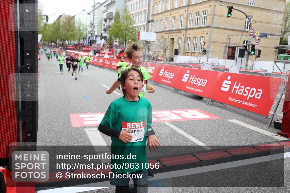 25.04.2026 - Das Zehntel Strokosch-Dieckow http://msf.ph/oto/9631056 25.04.2026 10:52:22 Ziel 5362, 5379, 5396, 5433, 5794, 5838, 6139, 6358, 6532, 6550, 6822, 6856, 7126, 7136, 7169, 7186, 7246, 7590, 7909, 7946 meine-sportfotos.de