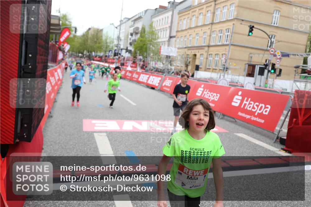 25.04.2026 - Das Zehntel Strokosch-Dieckow http://msf.ph/oto/9631098 25.04.2026 11:04:45 Ziel 5398, 5533, 5593, 5599, 5603, 5613, 5662, 6486, 6494, 6704, 6792, 6804, 6879, 6948, 7021, 7023, 7034, 7039, 7043, 7044, 7069, 7084, 7472 meine-sportfotos.de