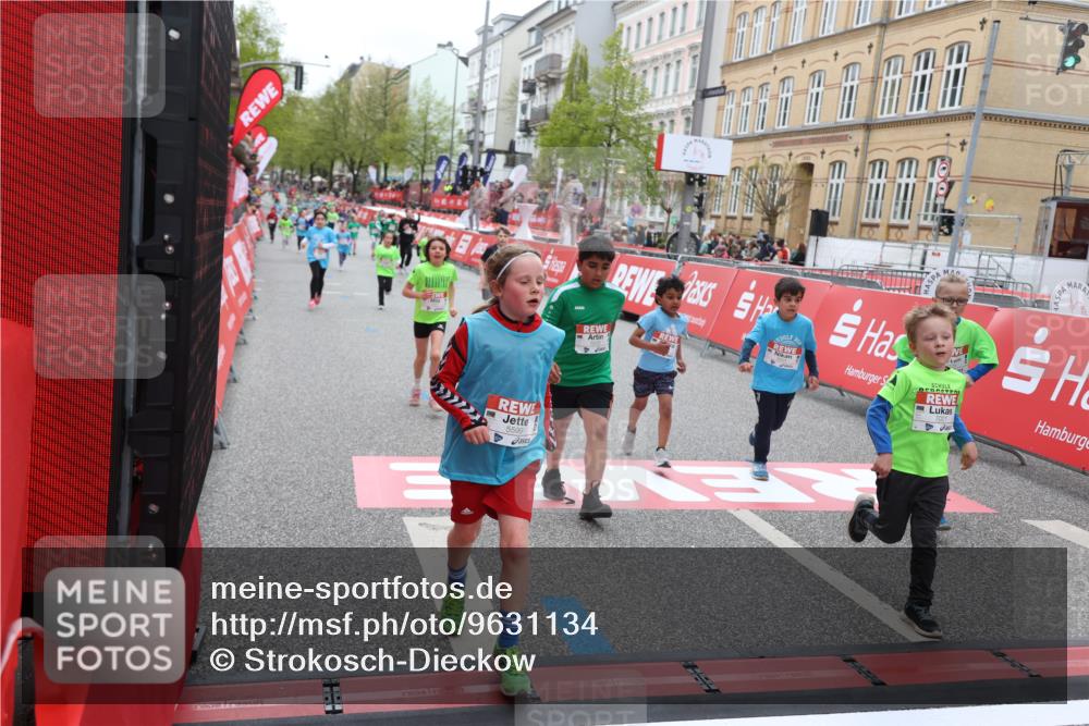 25.04.2026 - Das Zehntel Strokosch-Dieckow http://msf.ph/oto/9631134 25.04.2026 11:04:42 Ziel 5328, 5331, 5346, 5348, 5398, 5533, 5593, 5599, 5603, 5613, 5662, 6486, 6494, 6792, 6804, 6948, 7021, 7023, 7034, 7039, 7043, 7044, 7069, 7472 meine-sportfotos.de