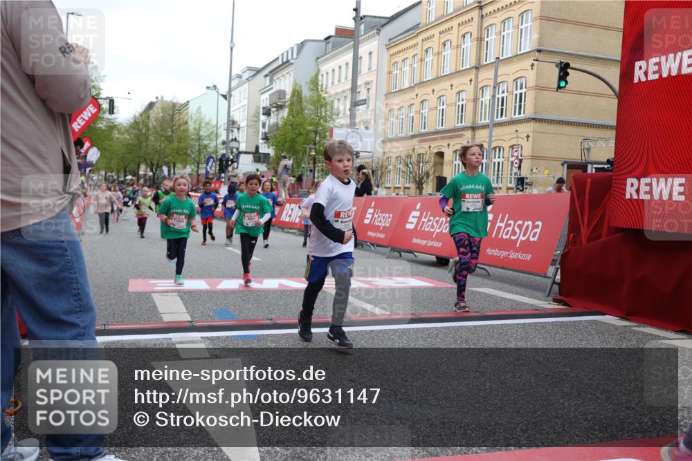 25.04.2026 - Das Zehntel Strokosch-Dieckow http://msf.ph/oto/9631147 25.04.2026 09:03:59 Ziel 2356, 2374, 2456, 2695, 3218, 3235, 3441, 3457, 3682, 4000 meine-sportfotos.de