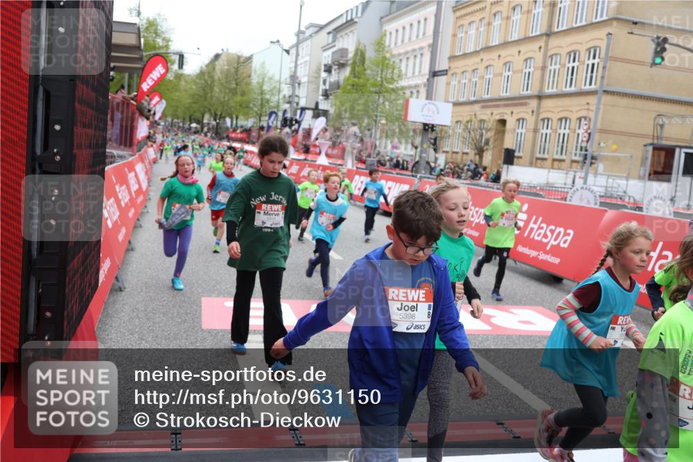 25.04.2026 - Das Zehntel Strokosch-Dieckow http://msf.ph/oto/9631150 25.04.2026 11:04:40 Ziel 5328, 5331, 5346, 5348, 5398, 5593, 5599, 5603, 5613, 5662, 6486, 6494, 6791, 6948, 7021, 7034, 7039, 7043, 7044, 7472 meine-sportfotos.de