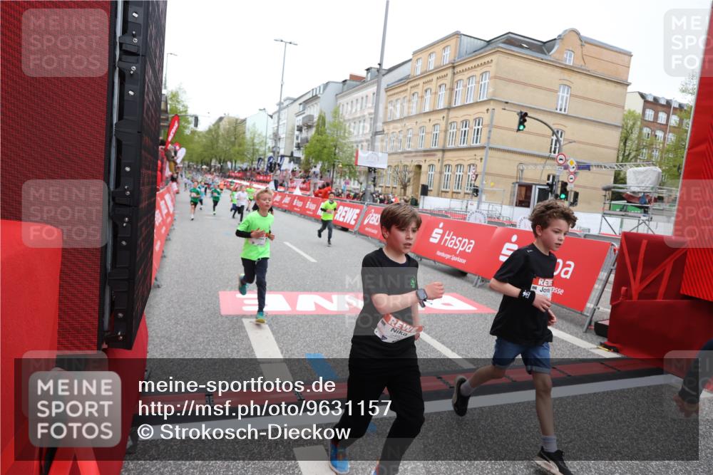 25.04.2026 - Das Zehntel Strokosch-Dieckow http://msf.ph/oto/9631157 25.04.2026 10:52:26 Ziel 5492, 5575, 6139, 6358, 6550, 6988, 7100, 7126, 7136, 7150, 7246, 7254, 7590, 7909, 7946 meine-sportfotos.de