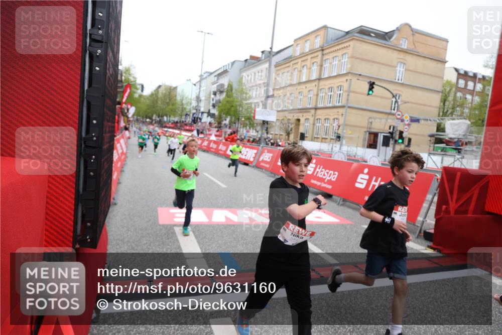 25.04.2026 - Das Zehntel Strokosch-Dieckow http://msf.ph/oto/9631160 25.04.2026 10:52:26 Ziel 5492, 5575, 6139, 6358, 6550, 6988, 7100, 7126, 7136, 7150, 7246, 7254, 7590, 7909, 7946 meine-sportfotos.de