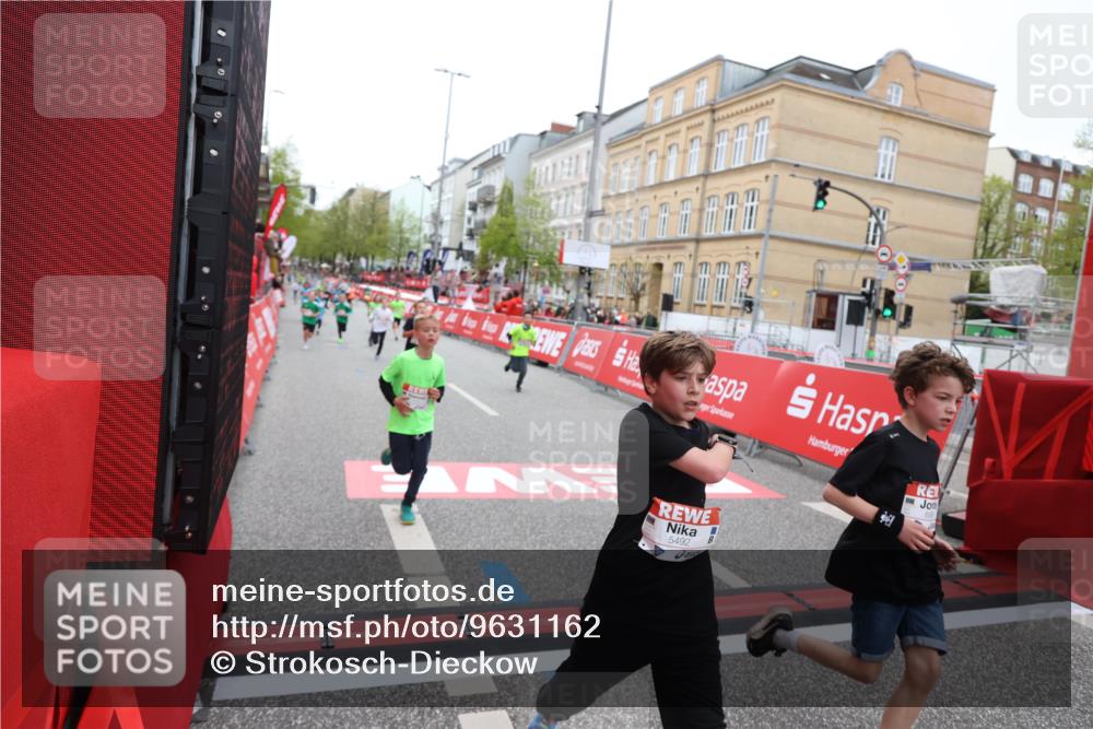 25.04.2026 - Das Zehntel Strokosch-Dieckow http://msf.ph/oto/9631162 25.04.2026 10:52:26 Ziel 5492, 5575, 6139, 6358, 6550, 6988, 7100, 7126, 7136, 7150, 7246, 7254, 7590, 7909, 7946 meine-sportfotos.de