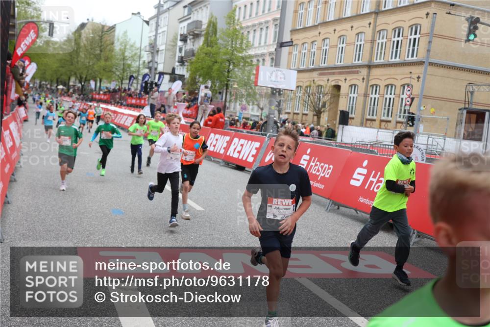 25.04.2026 - Das Zehntel Strokosch-Dieckow http://msf.ph/oto/9631178 25.04.2026 10:52:28 Ziel 5089, 5492, 5526, 5551, 5575, 6988, 7100, 7126, 7150, 7246, 7254, 7388, 7909 meine-sportfotos.de