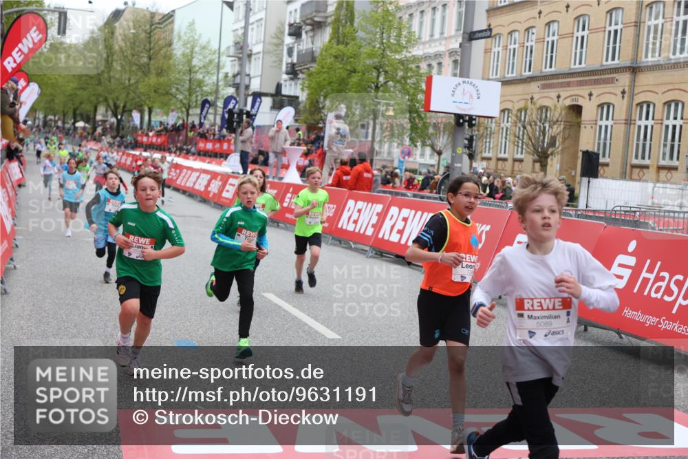 25.04.2026 - Das Zehntel Strokosch-Dieckow http://msf.ph/oto/9631191 25.04.2026 10:52:29 Ziel 5089, 5492, 5526, 5551, 5575, 6988, 7100, 7103, 7150, 7246, 7254, 7388 meine-sportfotos.de