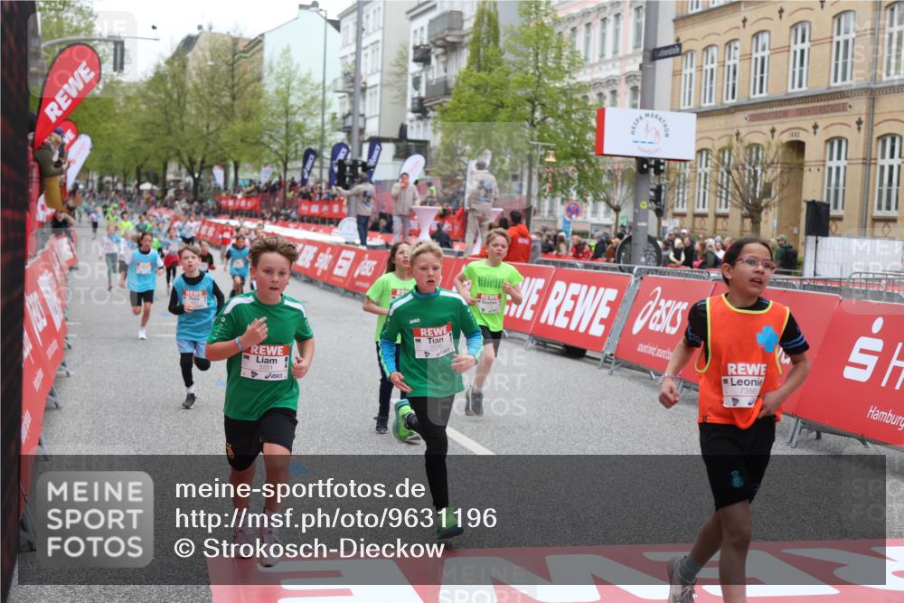 25.04.2026 - Das Zehntel Strokosch-Dieckow http://msf.ph/oto/9631196 25.04.2026 10:52:30 Ziel 5089, 5492, 5526, 5551, 5575, 5823, 6988, 7100, 7103, 7150, 7246, 7254, 7388 meine-sportfotos.de