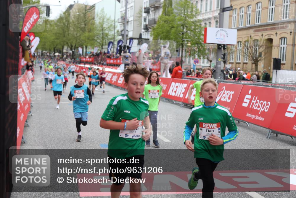 25.04.2026 - Das Zehntel Strokosch-Dieckow http://msf.ph/oto/9631206 25.04.2026 10:52:30 Ziel 5089, 5492, 5526, 5551, 5575, 5823, 6988, 7100, 7103, 7150, 7246, 7254, 7388 meine-sportfotos.de