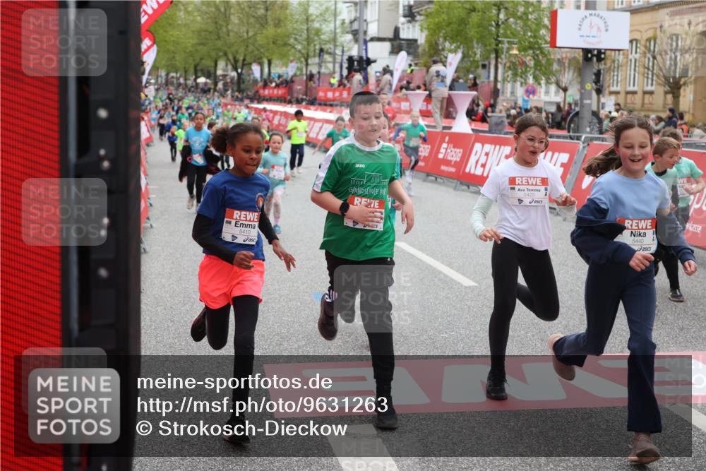 25.04.2026 - Das Zehntel Strokosch-Dieckow http://msf.ph/oto/9631263 25.04.2026 11:04:15 Ziel 5111, 5115, 5184, 5186, 5215, 5217, 5410, 5423, 5440, 5594, 5899, 5902, 5914, 5915, 5922, 5998, 6030, 6315, 6316, 6457, 6476, 6479, 6591, 6607, 7018, 7031, 7444 meine-sportfotos.de