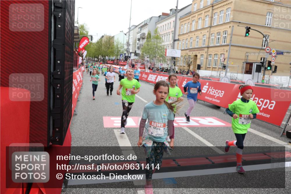 25.04.2026 - Das Zehntel Strokosch-Dieckow http://msf.ph/oto/9631414 25.04.2026 11:04:02 Ziel 5106, 5262, 5272, 5283, 5745, 5774, 5864, 5985, 6312, 6598, 6780, 6782, 6976, 7440, 7441, 7602, 7610, 7620, 7630, 7936 meine-sportfotos.de