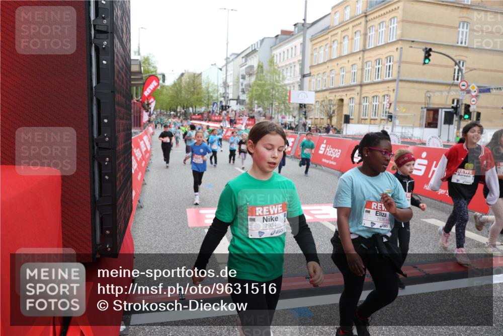 25.04.2026 - Das Zehntel Strokosch-Dieckow http://msf.ph/oto/9631516 25.04.2026 11:03:53 Ziel 5046, 5224, 5225, 5231, 5468, 5520, 5865, 5888, 6150, 6268, 6291, 6485, 6570, 6812, 6994, 6995, 7000, 7025, 7538, 7934 meine-sportfotos.de