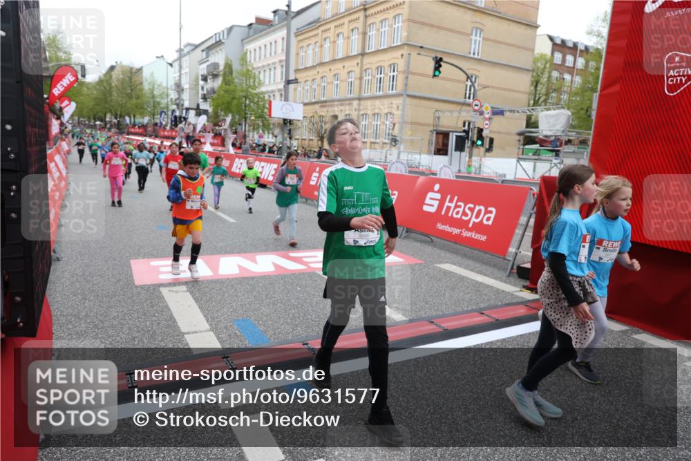 25.04.2026 - Das Zehntel Strokosch-Dieckow http://msf.ph/oto/9631577 25.04.2026 11:03:45 Ziel 5011, 5134, 5152, 5214, 5225, 5895, 6165, 6176, 6268, 6269, 6278, 6817, 6849, 7343, 7347, 7799, 7874 meine-sportfotos.de