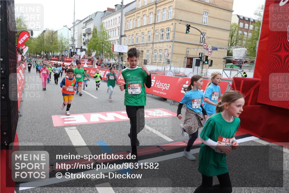 25.04.2026 - Das Zehntel Strokosch-Dieckow http://msf.ph/oto/9631582 25.04.2026 11:03:45 Ziel 5011, 5134, 5152, 5214, 5225, 5895, 6165, 6176, 6268, 6269, 6278, 6817, 6849, 7343, 7347, 7799, 7874 meine-sportfotos.de
