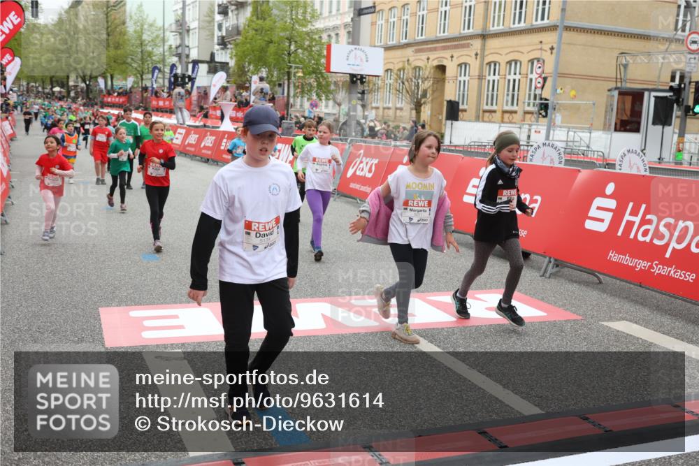 25.04.2026 - Das Zehntel Strokosch-Dieckow http://msf.ph/oto/9631614 25.04.2026 11:03:40 Ziel 5011, 5042, 5134, 5152, 5330, 5351, 5582, 5772, 5940, 6165, 6176, 6267, 6269, 6278, 7038, 7343, 7442, 7445, 7453, 7475 meine-sportfotos.de