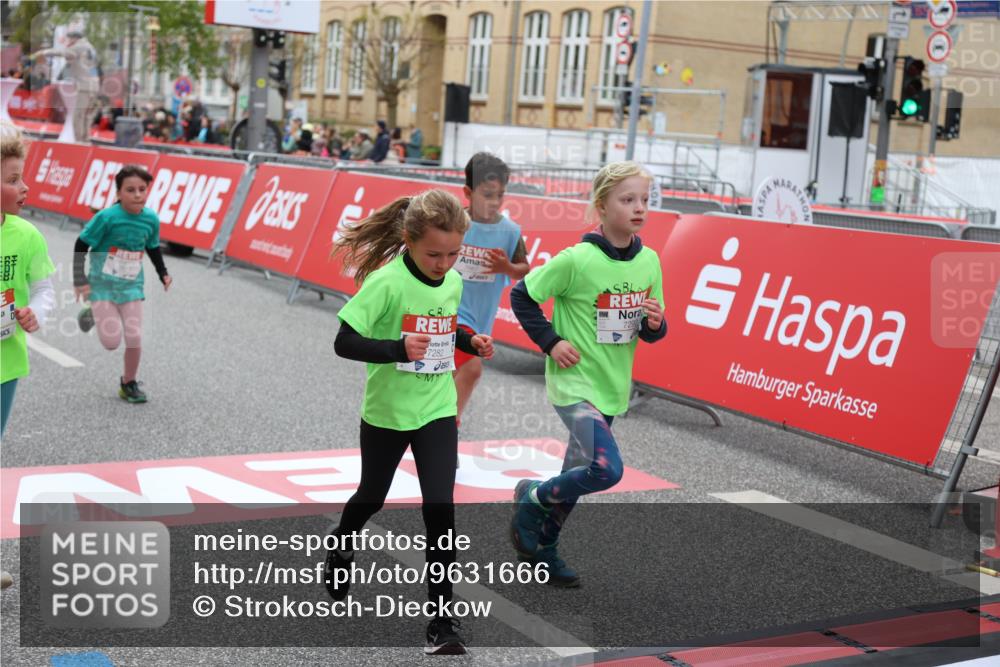 25.04.2026 - Das Zehntel Strokosch-Dieckow http://msf.ph/oto/9631666 25.04.2026 11:03:31 Ziel 5107, 5114, 5136, 5530, 5891, 7024, 7265, 7282, 7292, 7359, 7360, 7561, 7667, 7824, 7855, 7858, 7862, 7872, 7996, 8075 meine-sportfotos.de