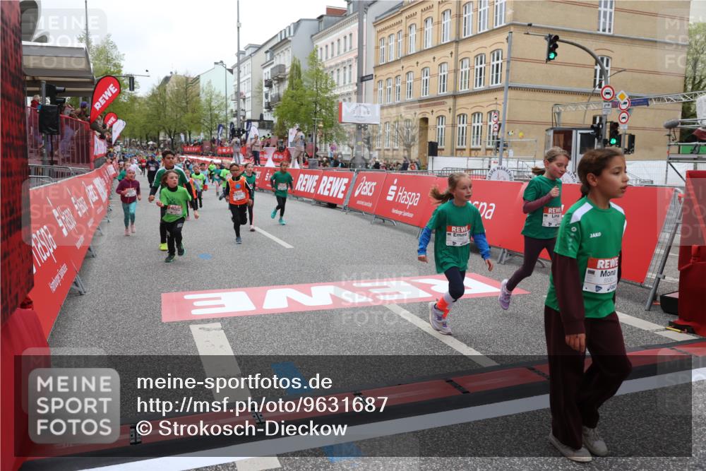 25.04.2026 - Das Zehntel Strokosch-Dieckow http://msf.ph/oto/9631687 25.04.2026 11:03:27 Ziel 5107, 5114, 5530, 5891, 5934, 5937, 6866, 7265, 7359, 7360, 7855, 7858, 7862, 7996 meine-sportfotos.de