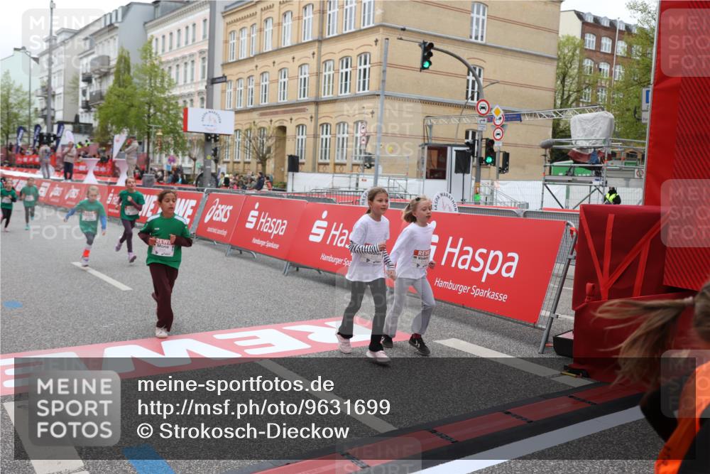 25.04.2026 - Das Zehntel Strokosch-Dieckow http://msf.ph/oto/9631699 25.04.2026 11:03:25 Ziel 5107, 5114, 5157, 5228, 5282, 5466, 5467, 5530, 5934, 5937, 6866, 7855, 7862 meine-sportfotos.de