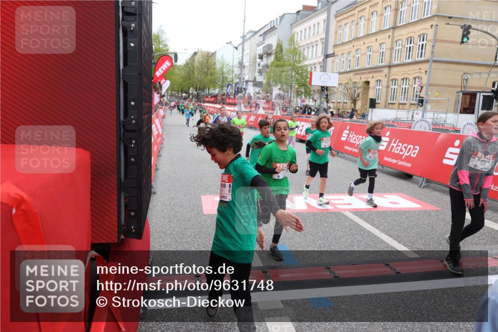 25.04.2026 - Das Zehntel Strokosch-Dieckow http://msf.ph/oto/9631748 25.04.2026 11:03:17 Ziel 5140, 5148, 5157, 5282, 5368, 5385, 5882, 5892, 5958, 5997, 6392, 6449, 6452, 6865, 6885, 7011, 7336, 7769, 7787, 7795, 7814 meine-sportfotos.de
