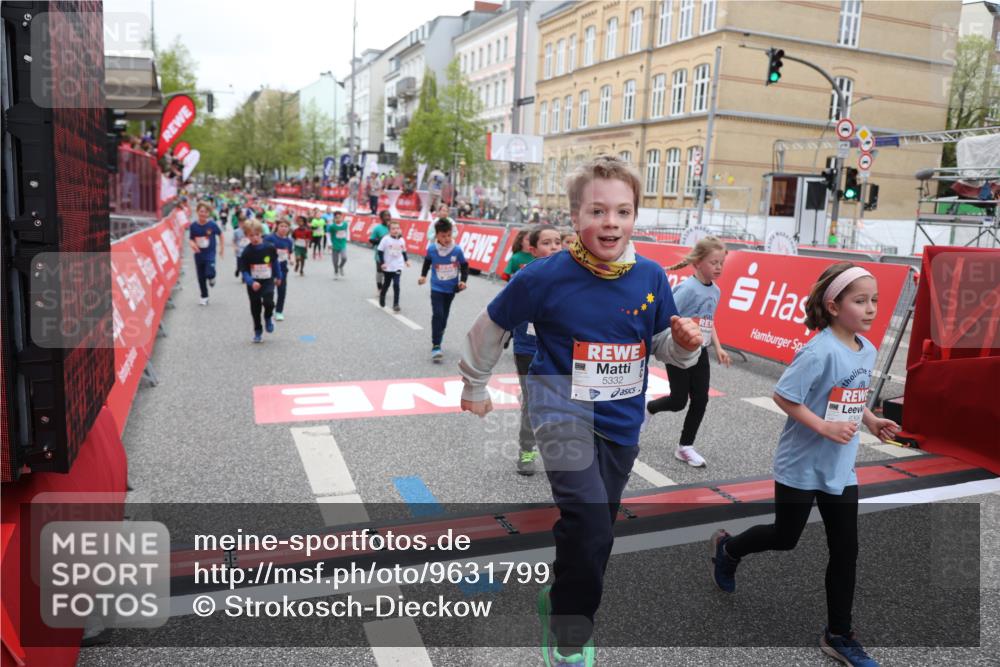 25.04.2026 - Das Zehntel Strokosch-Dieckow http://msf.ph/oto/9631799 25.04.2026 11:03:09 Ziel 5123, 5148, 5220, 5332, 5345, 5359, 5361, 5368, 5385, 5462, 5465, 5663, 5717, 5723, 6282, 6396, 6398, 6405, 6611, 7428, 7434, 7485, 7488, 7524, 7536, 7815, 7833 meine-sportfotos.de