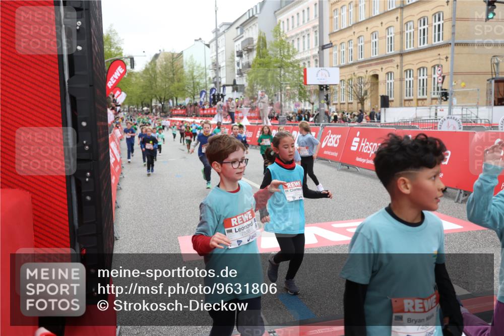 25.04.2026 - Das Zehntel Strokosch-Dieckow http://msf.ph/oto/9631806 25.04.2026 11:03:07 Ziel 5123, 5220, 5321, 5332, 5345, 5359, 5361, 5462, 5465, 5663, 5717, 5723, 6396, 6398, 6405, 7428, 7434, 7485, 7488, 7524, 7536, 7642 meine-sportfotos.de