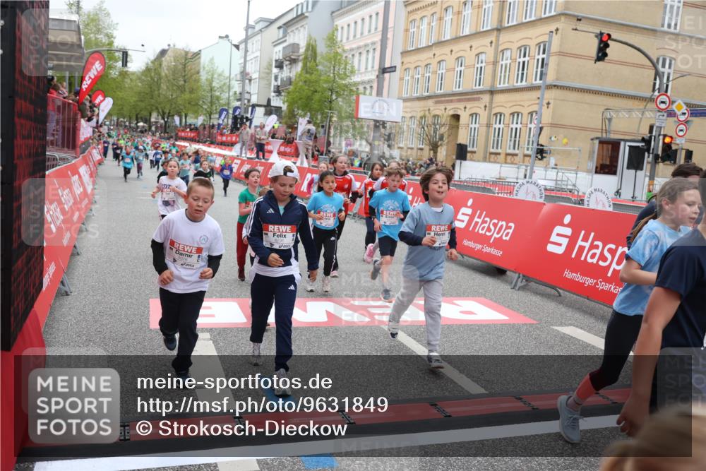 25.04.2026 - Das Zehntel Strokosch-Dieckow http://msf.ph/oto/9631849 25.04.2026 11:02:59 Ziel 5076, 5149, 5253, 5313, 5314, 5321, 5491, 6223, 6233, 6254, 6397, 6569, 6578, 6582, 6595, 6689, 6690, 6725, 6731, 6767, 6827, 6846, 6992, 7642, 7773, 7776, 7920, 7997 meine-sportfotos.de