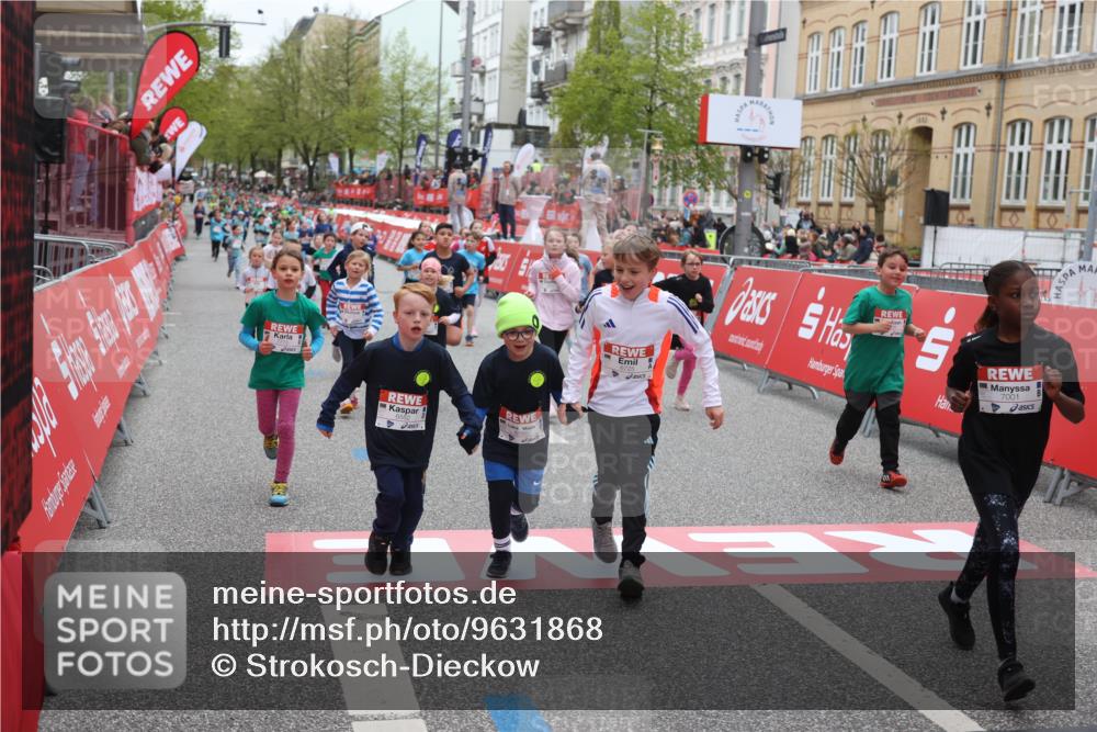 25.04.2026 - Das Zehntel Strokosch-Dieckow http://msf.ph/oto/9631868 25.04.2026 11:02:55 Ziel 5147, 5149, 5242, 5253, 5868, 6401, 6569, 6578, 6582, 6595, 6689, 6690, 6725, 6992, 7001, 7581, 7617, 7773, 7920, 7924, 7974 meine-sportfotos.de