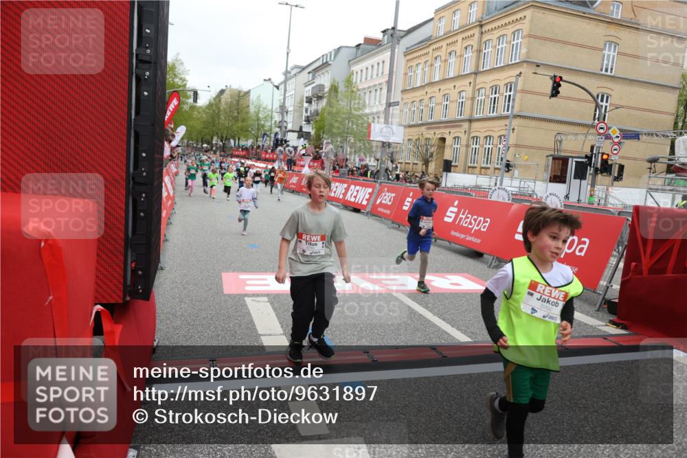 25.04.2026 - Das Zehntel Strokosch-Dieckow http://msf.ph/oto/9631897 25.04.2026 11:02:47 Ziel 5065, 5147, 5363, 5479, 5653, 5992, 6688, 6760, 7789 meine-sportfotos.de