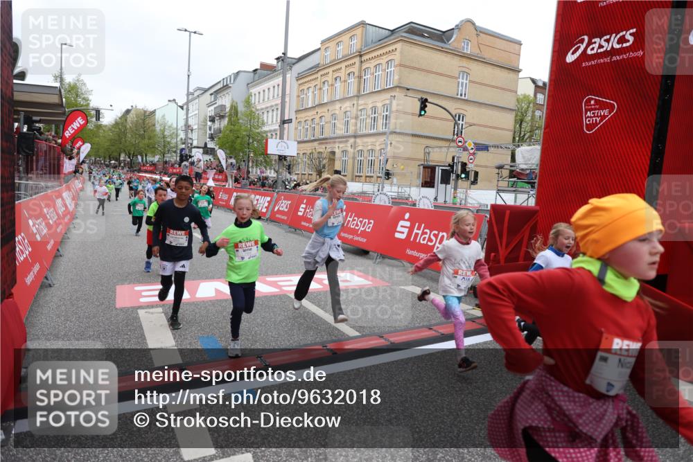 25.04.2026 - Das Zehntel Strokosch-Dieckow http://msf.ph/oto/9632018 25.04.2026 11:02:04 Ziel 5171, 5254, 5431, 5455, 5588, 5672, 5714, 5966, 6435, 6436, 6444, 6509, 6513, 7304, 7510, 7528, 7671, 7676, 7804 meine-sportfotos.de