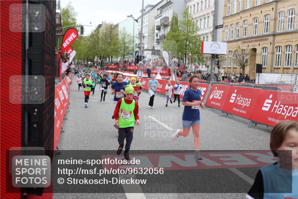 25.04.2026 - Das Zehntel Strokosch-Dieckow http://msf.ph/oto/9632056 25.04.2026 11:02:00 Ziel 5211, 5431, 5455, 5596, 5597, 5672, 5714, 5966, 6240, 6243, 6251, 6509, 6529, 6537, 6571, 6881, 7071, 7323, 7495, 7510, 7528, 7676, 7686, 7804 meine-sportfotos.de
